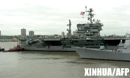 美国一年一度纽约军舰周活动开幕(组图)