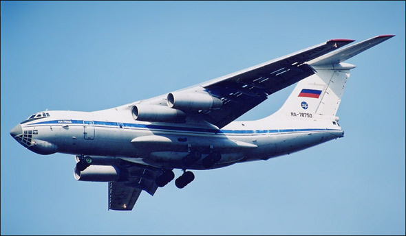 俄将派11至14架伊尔-76参加中俄联合军演(图)