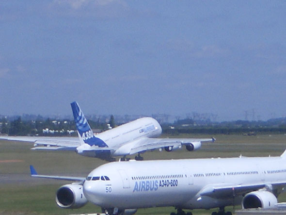 ͼտA380ںչϽзչʾ