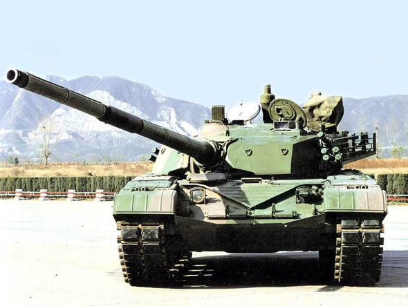 图文：中国98式主战坦克猛图(2)