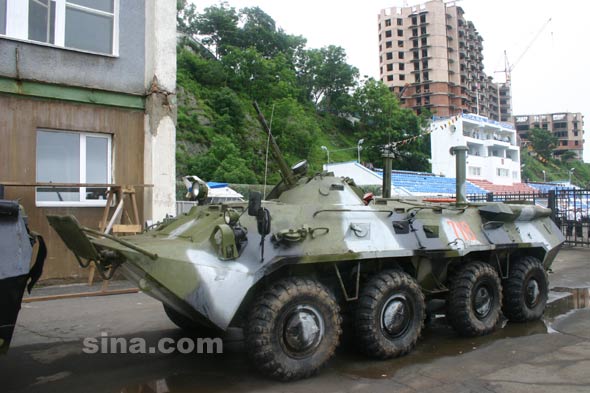 ͼģ55½սʦװBTR-80װͳ