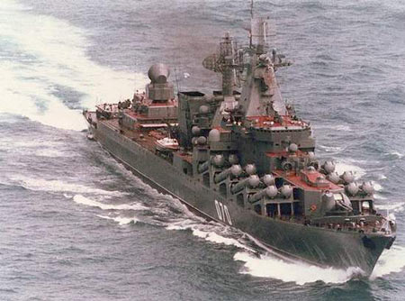 乌克兰政府决定出售乌克兰号导弹巡洋舰(组图