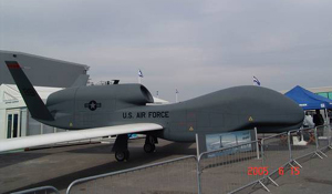 美国空军将在关岛基地部署全球鹰无人机(图)