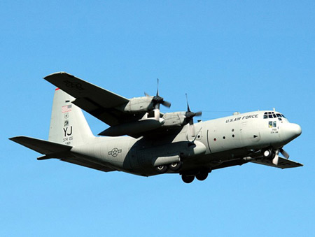 C-130J迪拜参展途中显示远程飞行能力(图)