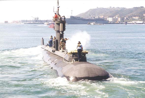 美国利用常规潜艇试验艇进行浅水鱼雷测试(图)