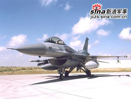 希腊空军从美国购买F-16Block52+战斗机(图)
