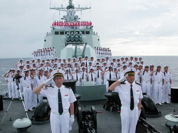 巴基斯坦三条舰艇迎接中国海军舰艇编队