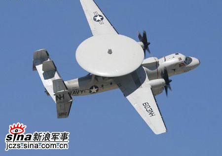 美国海军下达多份关于E-2“鹰眼”飞机的合同