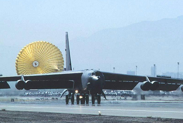 վB-52սԺը(ͼ)