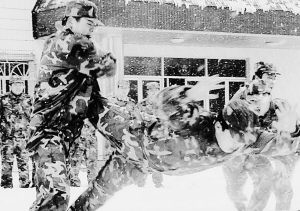 风雪练兵忙