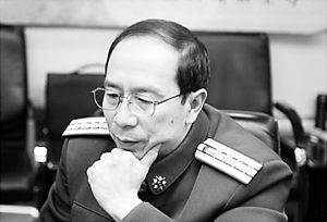 军事专家成为网上“追星”对象