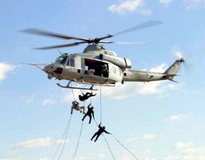 美国AH-1Z和UH-1Y直升机升级研制试验(图)