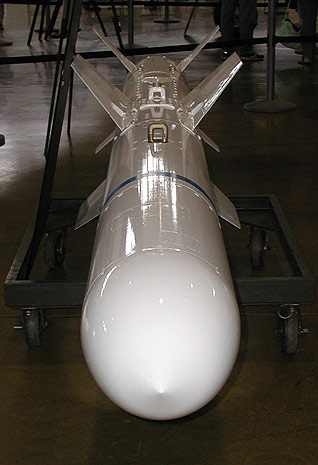 美制空射型agm-84l鱼叉反舰导弹