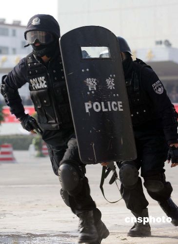 应对反恐防暴 北京市特警总队首次招应届大学生