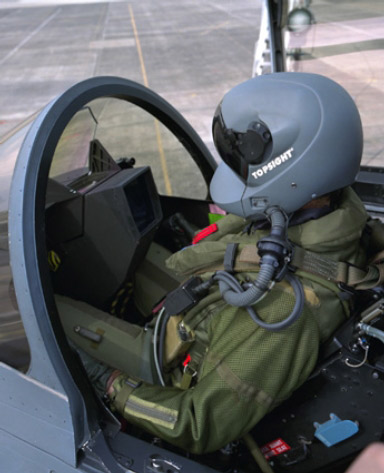 澳大利亚空军接收首套JHMCS头盔显示器(图)