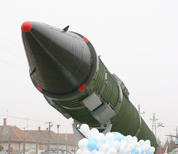 中国洲际弹道导弹列车