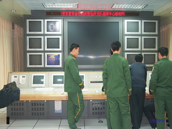 解放军采用先进信息战装备能可视化监控边境