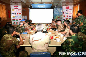 驻黎巴嫩19国武官访问团探秘中国驻黎维和部队(2)