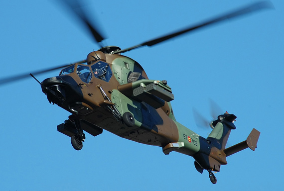 西班牙陆军接收首批三架虎式攻击直升机图