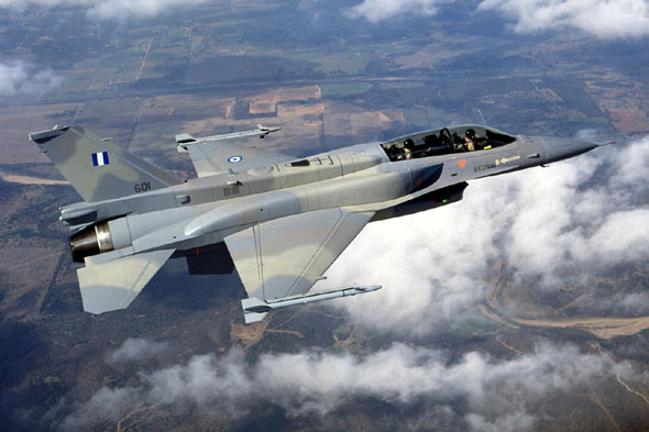 图文：美国出售给希腊空军的F-16D型战斗机