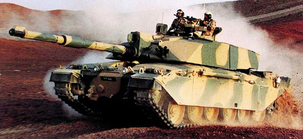 最新改进型挑战者2E主战坦克(附图)