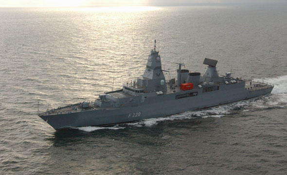 图文：德国海军F-124型萨克森级导弹护卫舰汉堡号