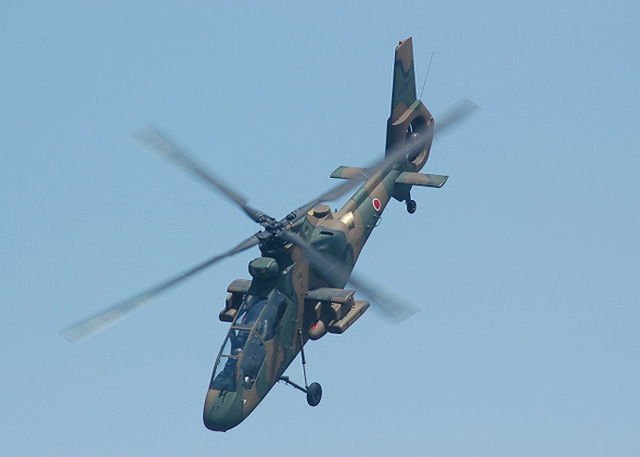 图文:日本自行研制的oh-1型侦察直升机