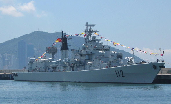 图文：中国海军112哈尔滨号导弹驱逐舰