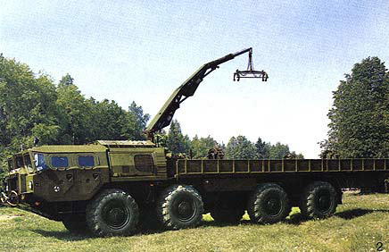 图文：龙卷风系统使用的9T234-2运输装弹车