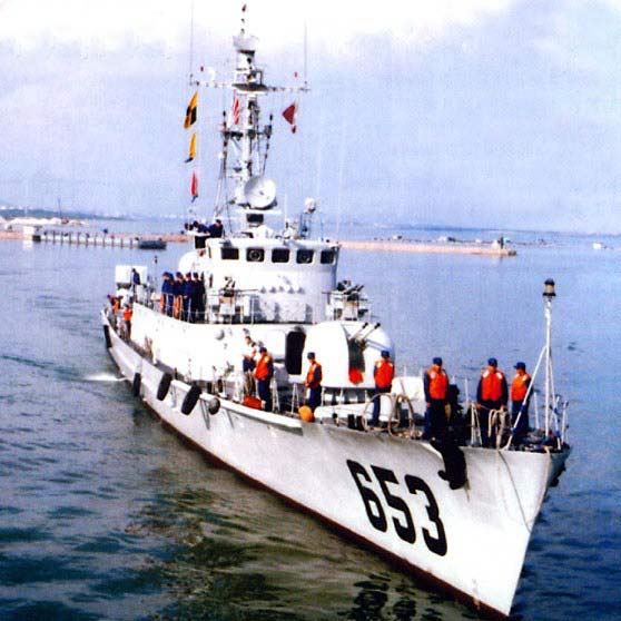 图文:中国海军服役的037-1G型导弹艇