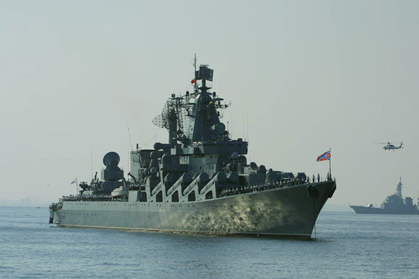 图文:俄光荣级巡洋舰拥有玄武岩超音速导弹