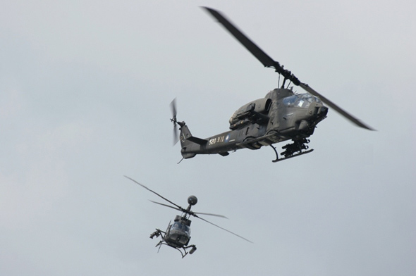 ͼģ̨AH-1WOH-58D