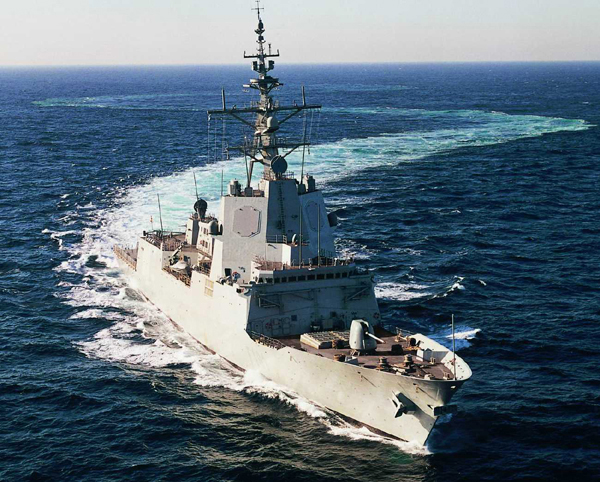 图文：西班牙海军装备的F100型宙斯盾护卫舰