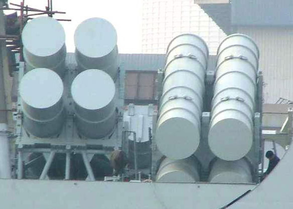 图文：装在国产新型战舰上的圆形反舰导弹发射装置