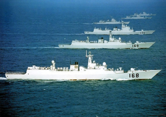 图文：中国海军新型战舰群驱护舰编队