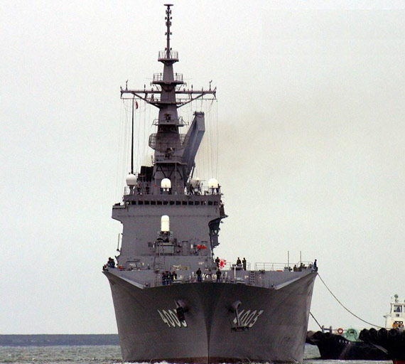 国产071型船坞登陆舰装载量大于日本大隅级