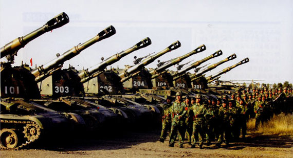 图文：中国陆军83式152毫米自行加榴炮群