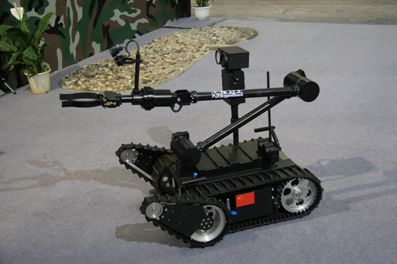 图文：国产DG－X3B单兵反恐机器人侧面