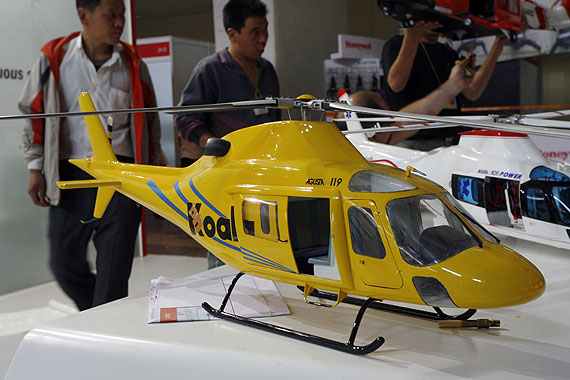 阿古斯塔公司展出a119直升机模型国际警用装备及反恐技术装备展览会暨