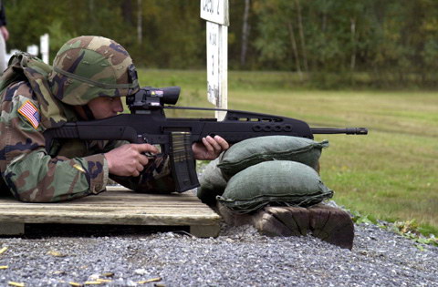 美国媒体透露美军新一代xm8步枪流产内幕(组图)