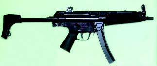 装有新型伸缩式枪托的德国hkmp5a5冲锋枪