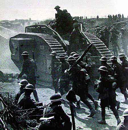 坦克装甲车专题 战车史话   1916年9月,英军坦克在索姆河战役中初试
