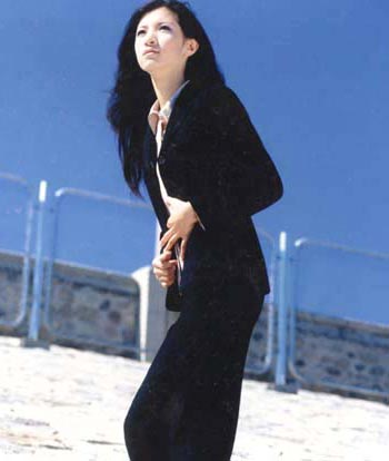 2001新丝路模特大赛总决赛季军:张特(图)