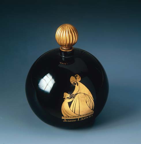 图文:法国时尚100年展品--香水瓶