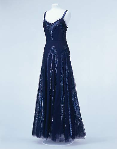 图文:法国时尚100年展品--罗纱晚礼服