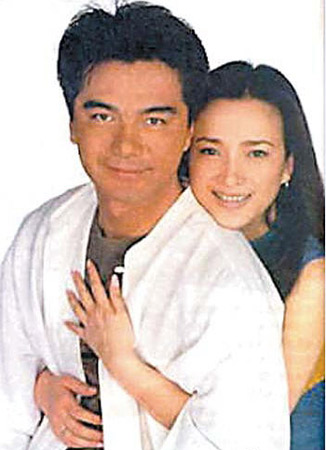 邓文迪  籍传媒大亨默多克前妻安娜与默多克仳离三年后,终于打破沉默