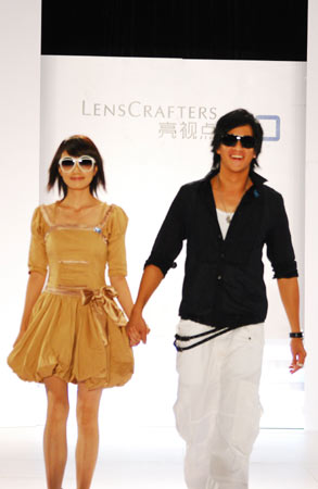 Lens Crafters亮视点国际眼镜连锁品牌登陆中国