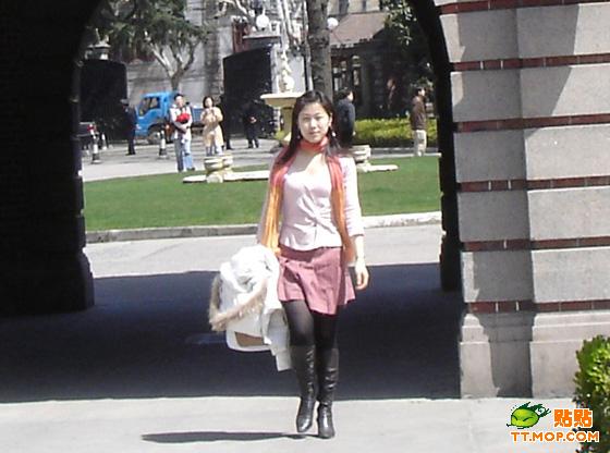参加亿万富翁征婚的美女们