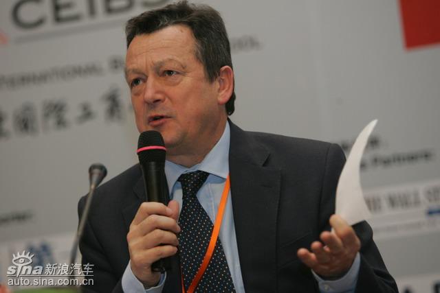 Ivan Hodac 欧洲汽车工业协会秘书长