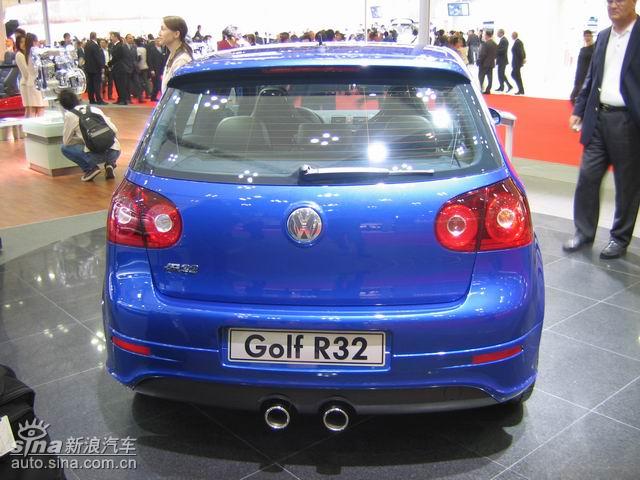 Golf R32